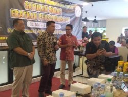 Ketua Umum FLO DKI Jakarta Ir. H. Juaini Yusuf. MM. menghadiri Acara Lomba Karoeke Antar Ormas di RM. Rawon Bidadari