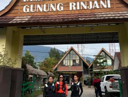 Atlit Remaja Putri FIGURE ICE SKATING Memanfaatkan Liburan Sekolah Dengan Mendaki Gunung Rinjani