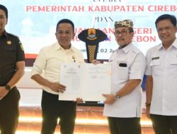 Pemkab Cirebon dan Kejari Teken MoU Transparansi Penggunaan APBDes