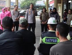 Polres Pelabuhan Tanjung Priok Gelar Gerakan Pangan Murah kepada Buruh Tenaga Kerja Bongkar muat Pelabuhan dan Supir Truck
