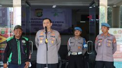 Driver Ojol Lakukan Pemeriksaan Kesehatan, Polres Priok juga berikan Sembako
