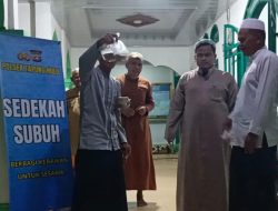 Sedekah Subuh Polsek Tapung Hulu Menyentuh Hati Warga