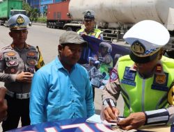 Operasi Zebra Polres Pelabuhan Priok, Polisi Tindak Pengendara Lawan Arus hingga Main HP di Jalan